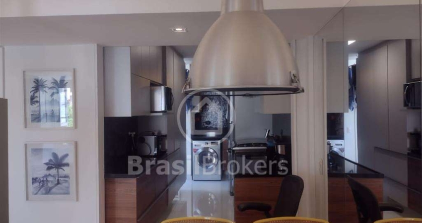 Apartamento com 1 Quarto e 2 banheiros à Venda, 58 m² por R$ 1.400.000