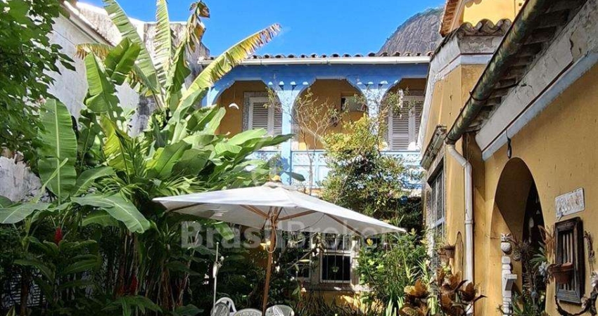 Casa à venda com 360 m² e 3 quartos na Urca, Tio de Janeiro.