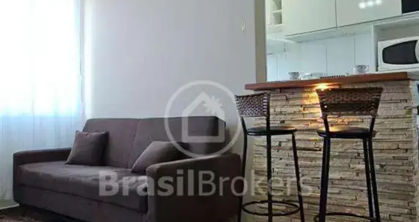 Apartamento com Um Quarto Próximo aos Arcos da Lapa