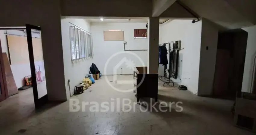Casa à venda com 292 m² e 4 quartos no Cosme Velho - Rio de Janeiro - RJ
