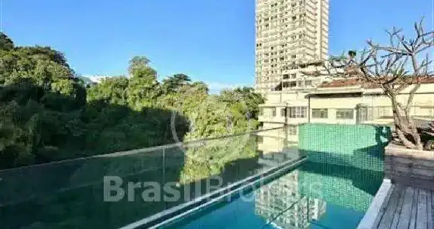 Cobertura com 4 Quartos e 7 banheiros à Venda, 331 m² por R$ 4.200.000