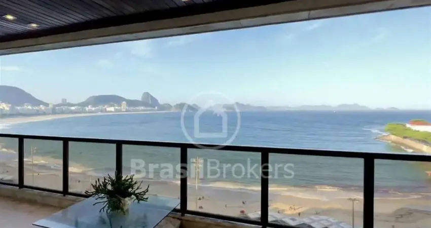 Apartamento excepcional com 4 suítes à venda na Avenida Atlântica