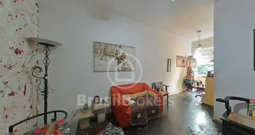 Excelente prédio na rua cinco de julho, apartamento com sala e 2 quartos !