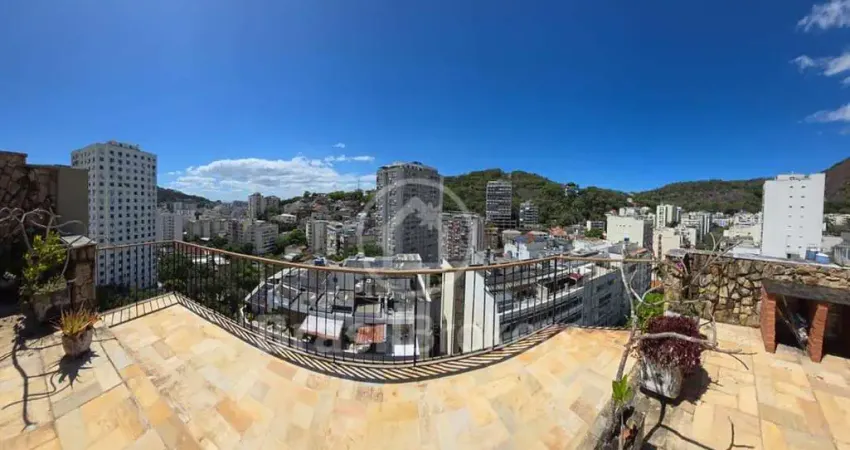Cobertura duplex com 191m², com 2 vagas no início da general glicério
