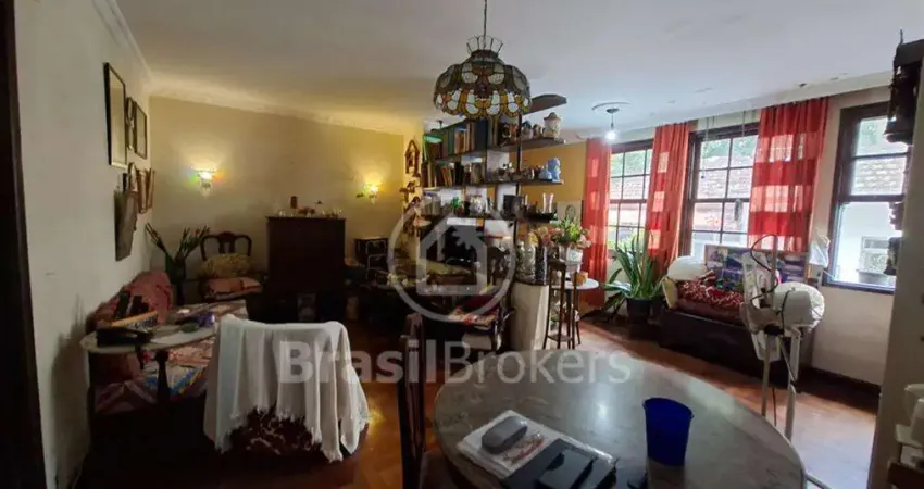 Casa em vila 5 quartos com vaga coberta com 325 mts. em copacabana