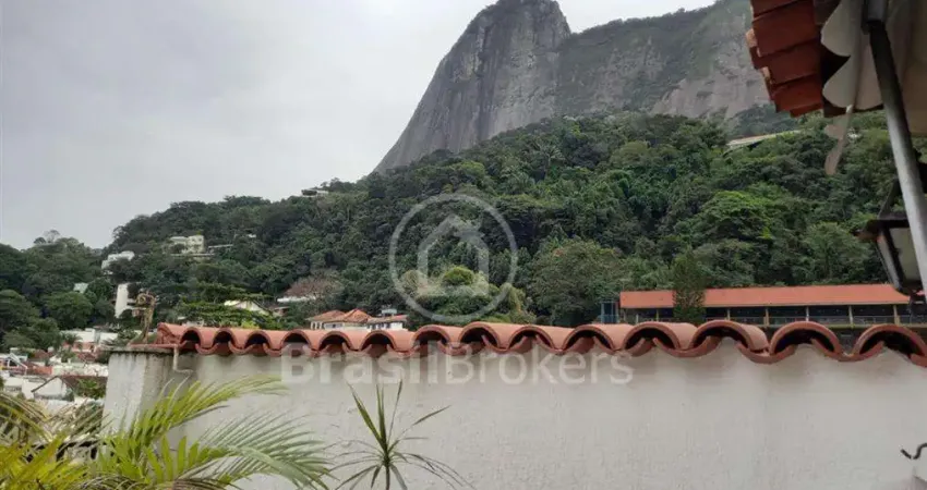 Cobertura duplex em localização maravilhosa com vista para o cristo