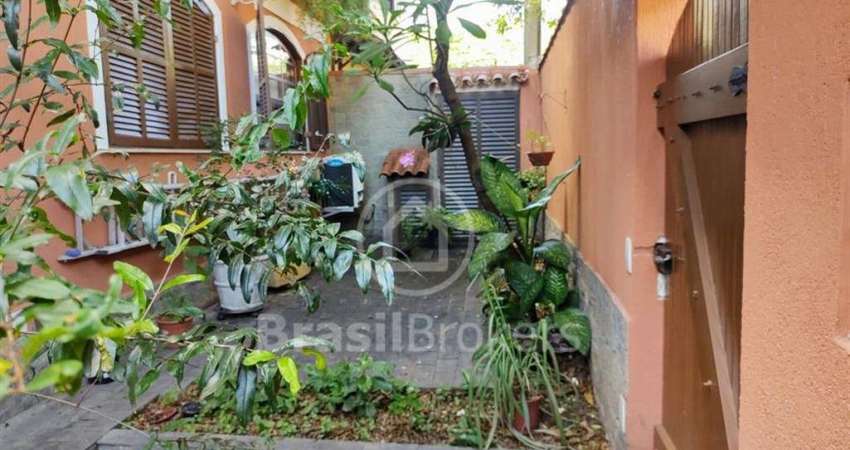Casa de Condomínio à venda com 225,00m² e 3 quartos em Freguesia (Jacarepaguá), Rio de Janeiro - rj