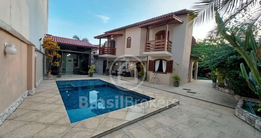 Casa de Condomínio à venda com 552,00m² e 3 quartos em Anil, Rio de Janeiro - RJ