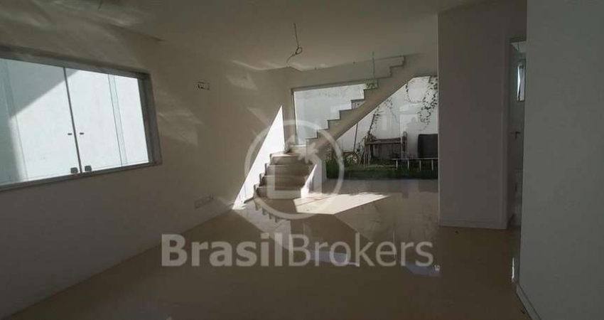 Casa de Condomínio à venda com 124,00m² e 3 quartos em Jacarepaguá, Rio de Janeiro - rj