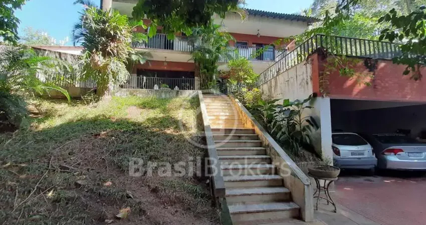 Casa à venda com 608,00m² e 4 quartos em Jacarepaguá, Rio de Janeiro - rj
