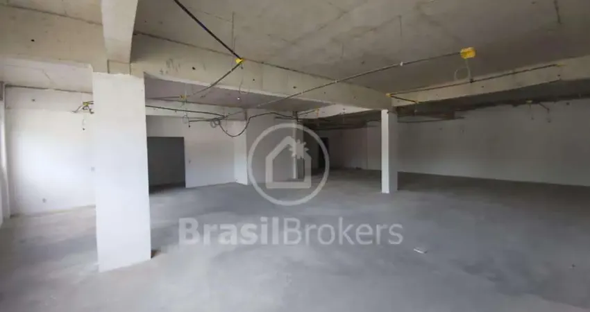 Predio Comercial na Freguesia