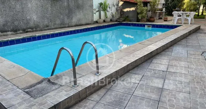 Casa à venda com 1094,00m² e 4 quartos em praça seca, rio de janeiro - rj