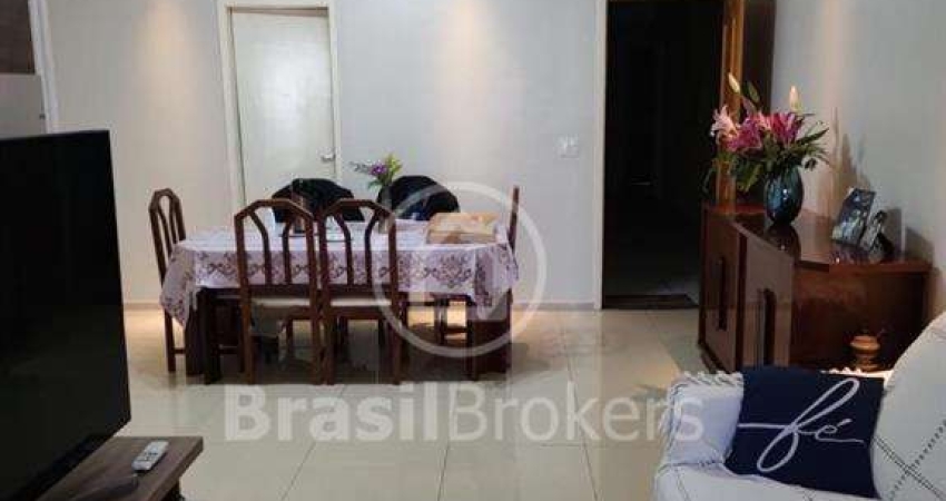 Apartamento à venda com 112,00m² e 3 quartos em Freguesia (Jacarepaguá)