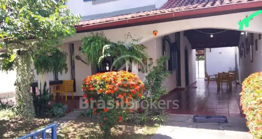 Casa Duplex em Condomínio