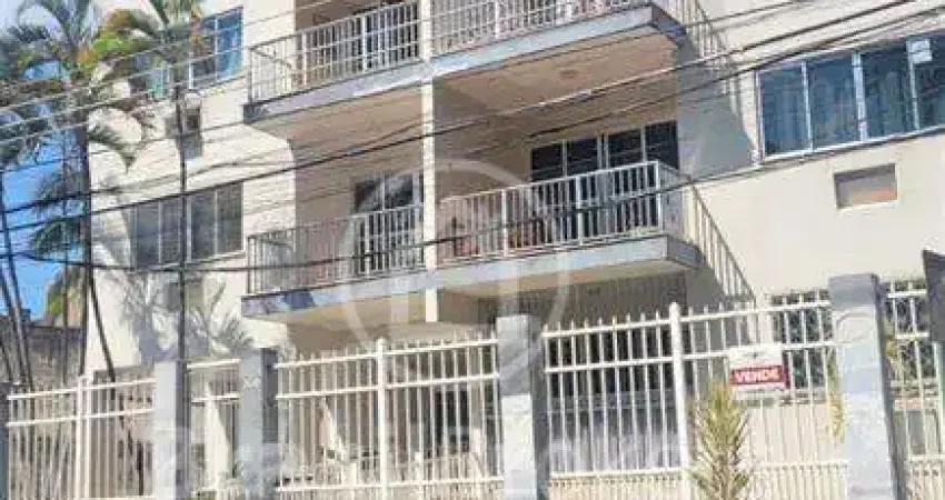 Apartamento com 95m², 2 quartos com dependência completa