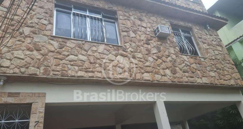 Apartamento à venda com 121,00 m² e 2 quartos em Praça Seca