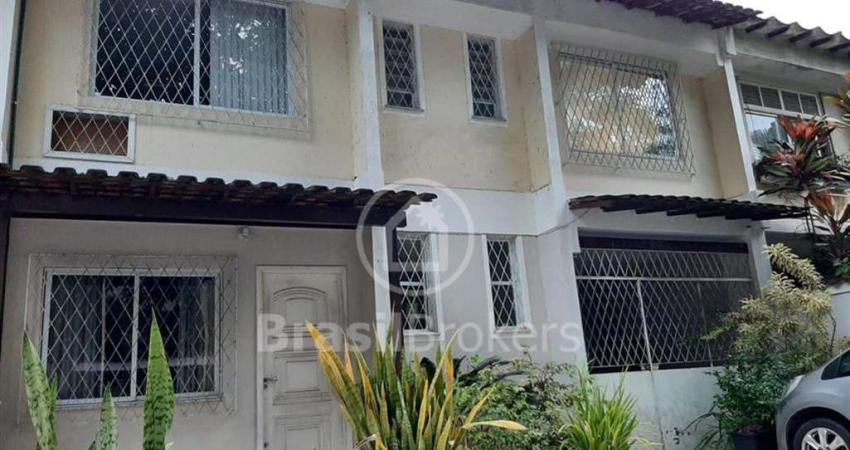 Casa à venda com 329,00m² e 5 quartos em Anil, Rio de Janeiro - rj
