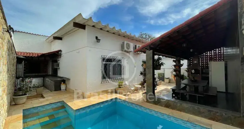 Casa de Condomínio à venda com 173,00m² e 3 quartos em Taquara, Rio de Janeiro - rj