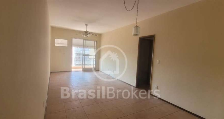 AMPLO APART. COM DEP. COMPLETA - 107m²