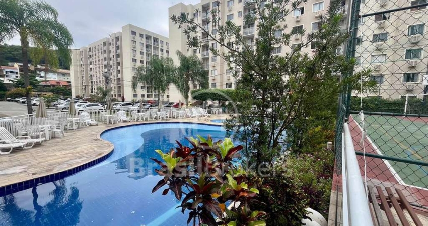 Apartamento com 52m², 2 quartos, 1 vaga, à venda na Taquara
