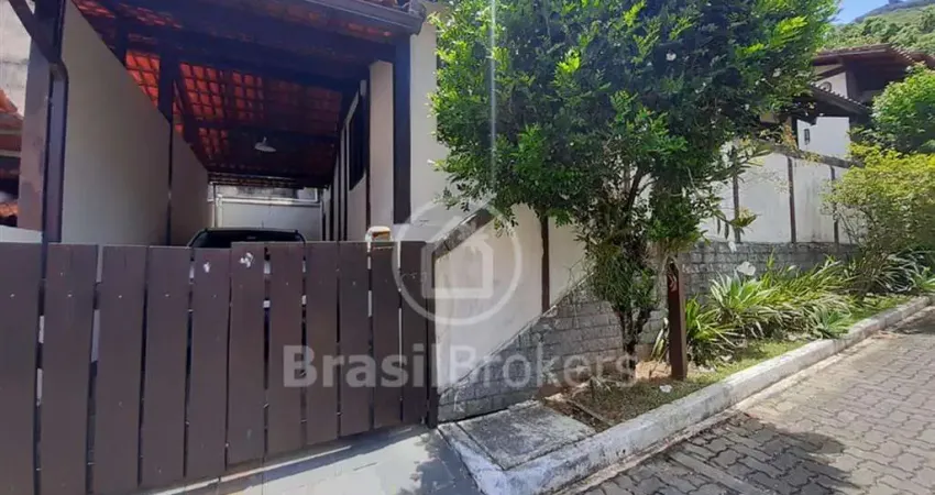 Casa de Condomínio à venda com 102,00m² e 2 quartos em Anil, Rio de Janeiro - rj