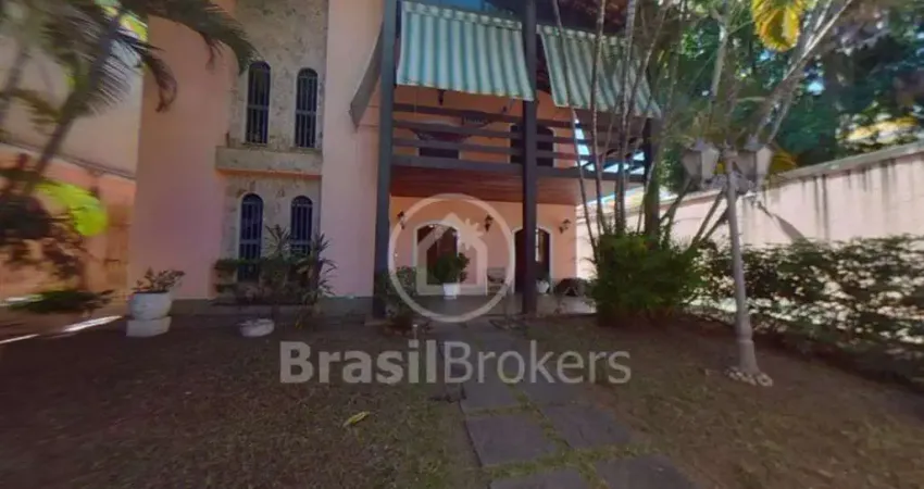 Excelente casa 4 quartos!