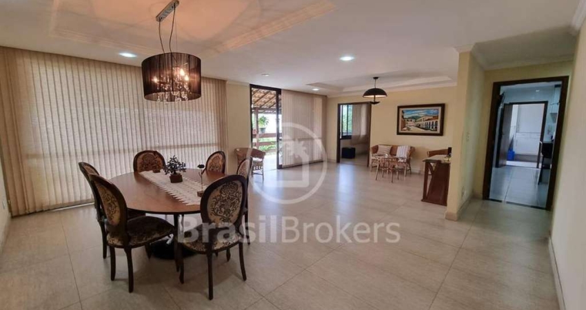 Casa de Condomínio à venda com 324,00m² e 5 quartos em Pechincha, Rio de Janeiro - rj