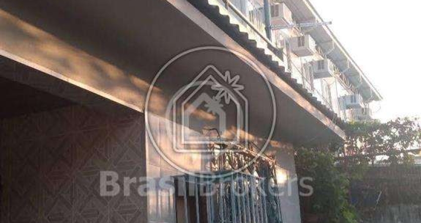 Casa à venda com 403,00m² e 3 quartos em Taquara, Rio de Janeiro - rj