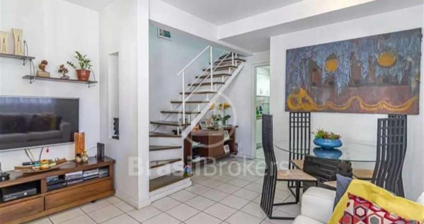 Casa de Vila à venda com 74,00m² e 2 quartos em Pechincha, Rio de Janeiro - rj