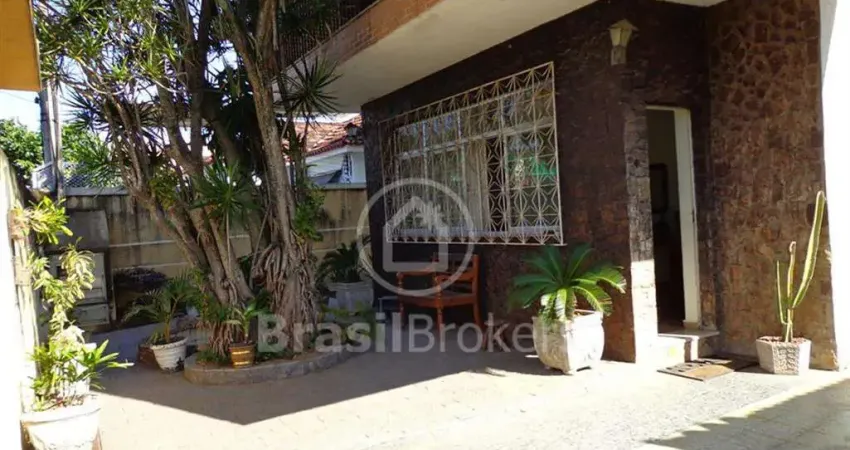 Casa à venda com 360,00m² e 4 quartos em Tanque, Rio de Janeiro - rj