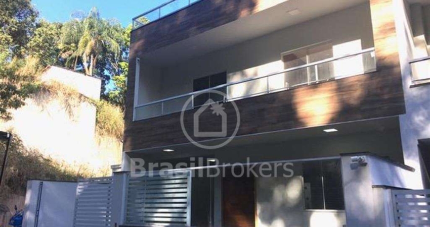 Casa de Condomínio à venda com 250,00m² e 3 quartos em Freguesia (Jacarepaguá), Rio de Janeiro - rj