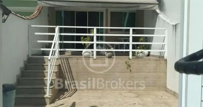 Casa de Condomínio à venda com 225,00m² e 3 quartos em Freguesia (Jacarepaguá), Rio de Janeiro - rj