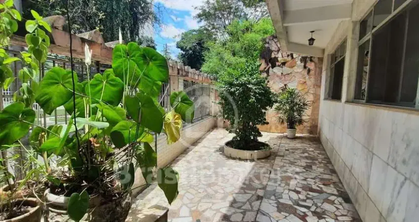 Casa à venda com 555,00m² e 4 quartos em Anil, Rio de Janeiro - rj