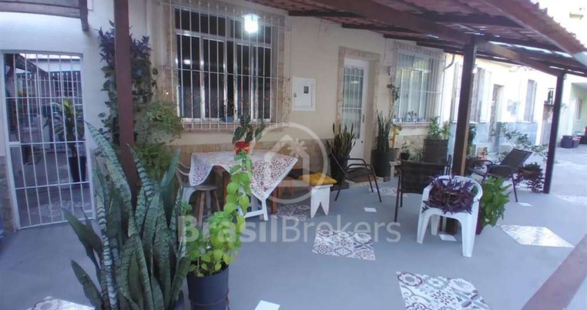 Casa de Vila à venda com 98,00m² e 3 quartos em Taquara, Rio de Janeiro - rj