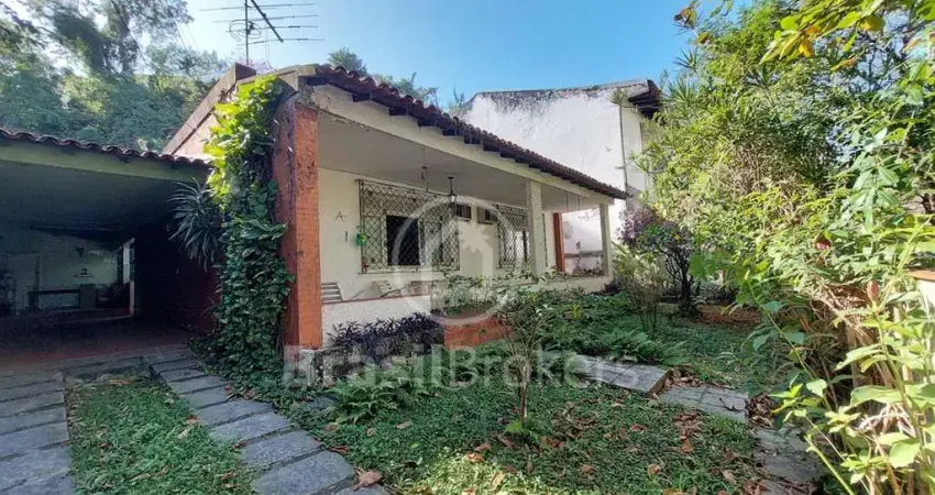 Casa à venda com 0m² e 2 quartos em Freguesia (Jacarepaguá), Rio de Janeiro - RJ