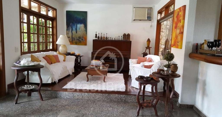 Casa em condomínio fechado com 4 quartos à venda na Rua Sagarana, Anil, Rio de Janeiro