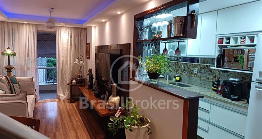 Linda Cobertura duplex, com 3 quartos em Jacarepaguá