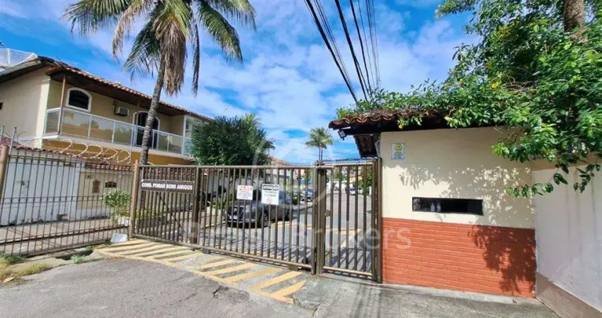 Casa no Condomínio Pomar Bons Amigos. Com Quintal e Churrasqueira!