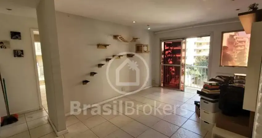 Oportunidade na Freguesia! Vazio, pronto para morar, 2 quartos com varandas