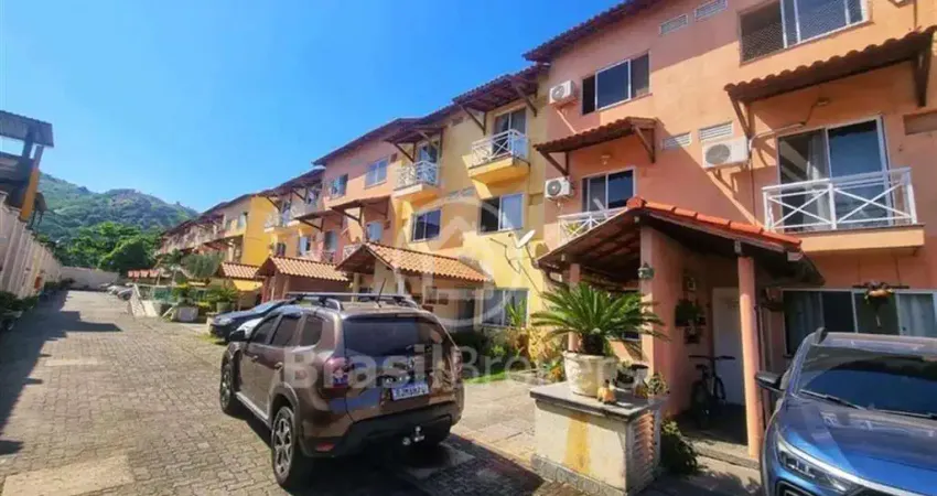 Casa em condomínio fechado com 4 quartos à venda na Rua Doutor Bernardino, Praça Seca, Rio de Janeiro