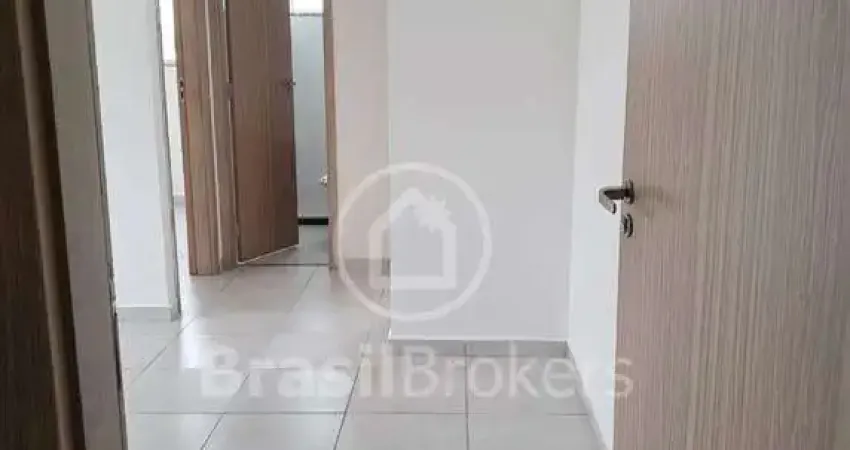 Apartamento 02 quartos no bairro tanque todo reformado , vazio. venha conhecer!
