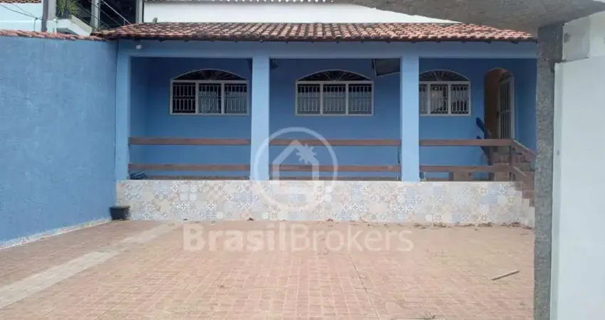 Casa com 3 quartos à venda na Rua Bárbara Heliodora, Jardim Sulacap, Rio de Janeiro