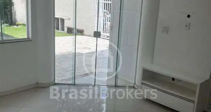 Casa em jacarepaguá, 3 quartos com suite em condomínio, pronto para morar!