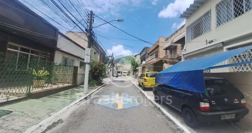 Casa com 3 quartos à venda na Rua Pedro Teles, Praça Seca, Rio de Janeiro