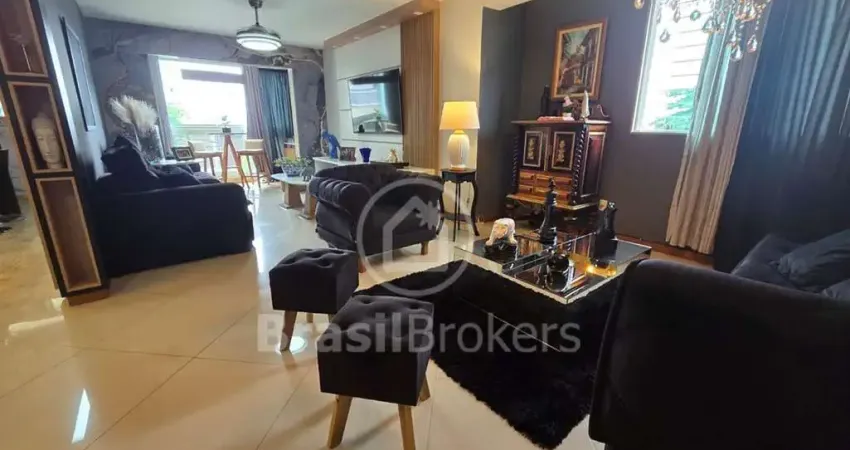 CASA EM CONDOMÍNIO FECHADO - VERDE MORADA COM 3 QUARTOS - 225m²