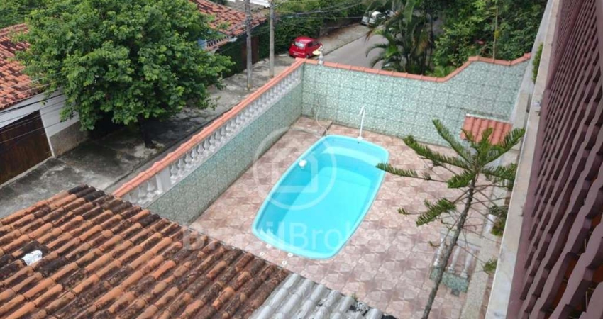 Casa à venda com 564,00m² e 4 quartos em Bancários, Rio de Janeiro - rj