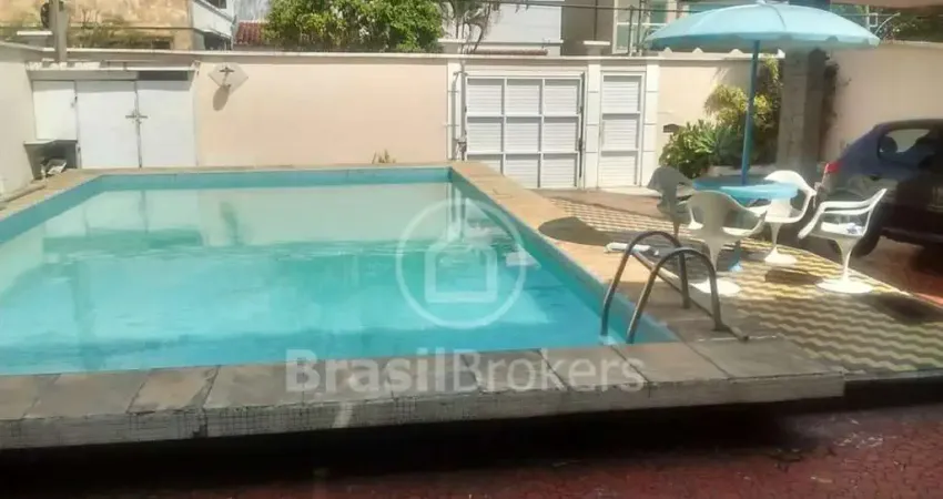 Casa à venda com 363,00m² e 3 quartos em Moneró, Rio de Janeiro - rj