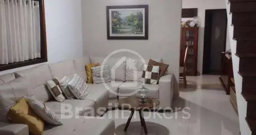 Casa à venda com 180,00m² e 5 quartos no VILLAGE - Portuguesa, Rio de Janeiro - rj