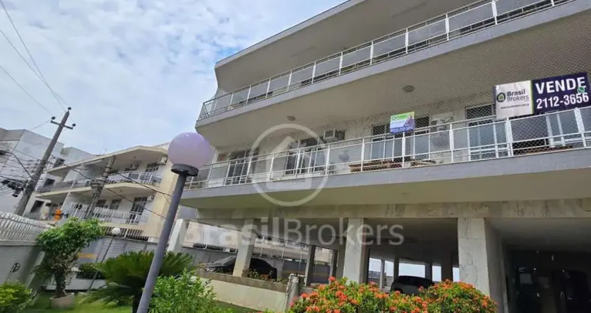 Lindo apartamento varandão 3 quartos, suíte e elevador no Quebra Côco