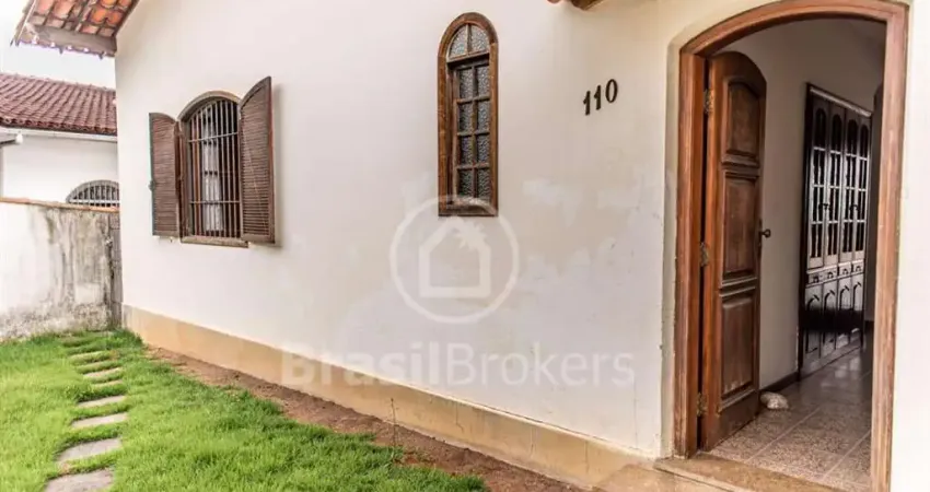 Casa à venda com 293,00m² e 4 quartos em Jardim Guanabara, Rio de Janeiro - rj